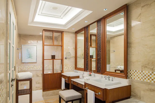 Merchant, King Bed, Hill View، The Danna Langkawi - A Member of Small Luxury Hotels of the World 2/3