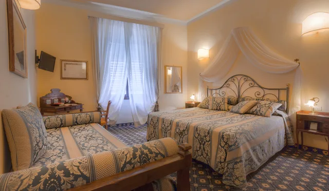 غرفة كلاسيكية ثلاثية، Palazzo Dal Borgo 2/4