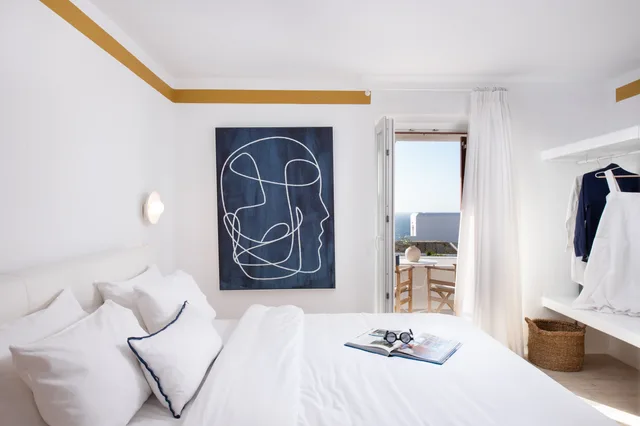 Suite, Lateral Side Sea View, Hotel Tagoo 1/3