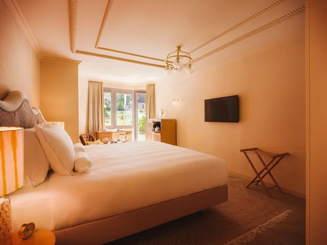 غرفة بسرير كينج بإطلالة، Parkhotel Beau-Site 2/10