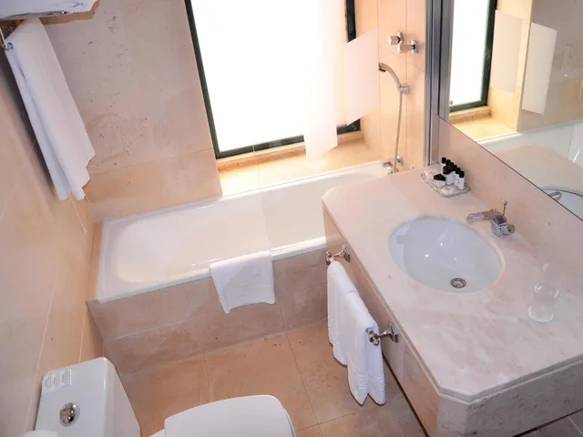 غرفة سوبيريور بسريرين منفصلين، Pousada Castelo de Alvito Historic Hotel 7/10
