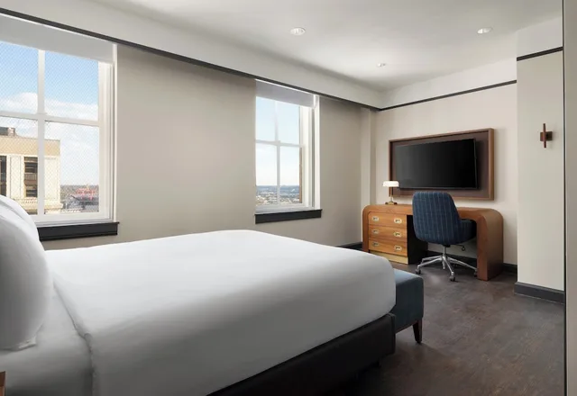 غرفة قياسية بسرير كينج، Hotel Indigo Nashville at The Countrypolitan 2/10