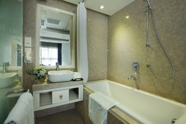 جناح استوديو بسرير كينج بشرفة، Golden Silk Boutique Hotel 4/4
