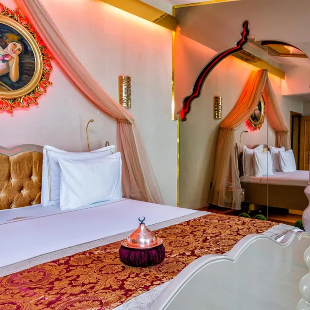 جناح بسرير كينج بجاكوزي، Hotel Sultania Boutique Class 3/6