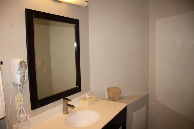 غرفة بسريرين مزدوجين، Boca Suites Deerfield Beach, SureStay Collection by Best Western FL 7/9