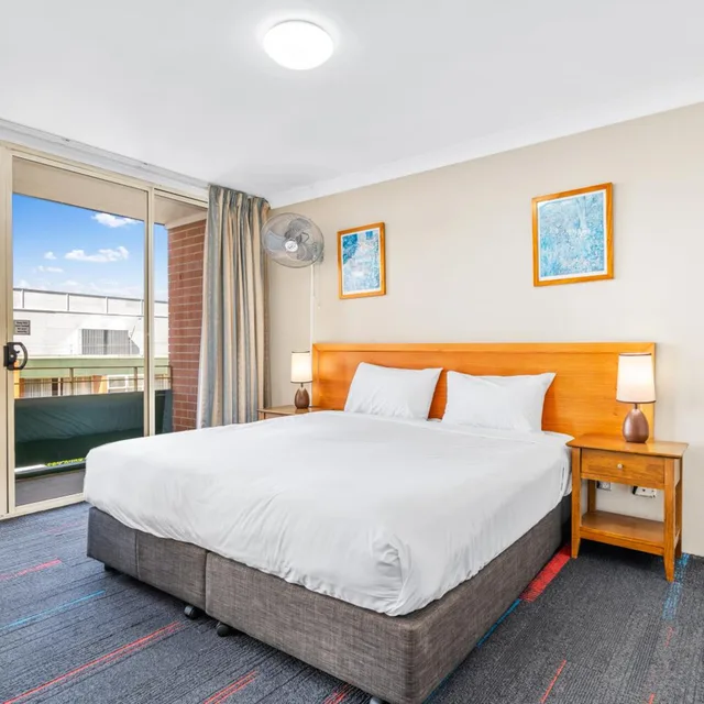 شقة تنفيذية بـ3 غرف نوم، Apx Parramatta 2/8
