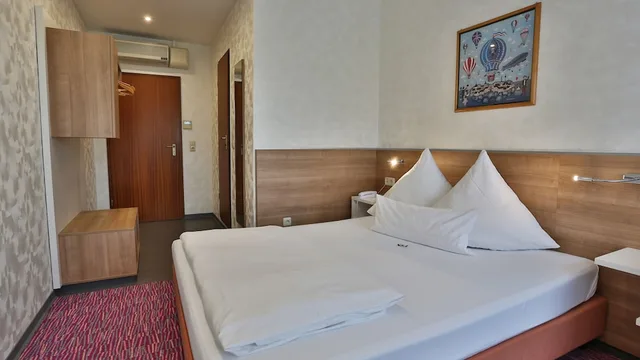 غرفة مفردة، Hotel Am Bismarck 5/7