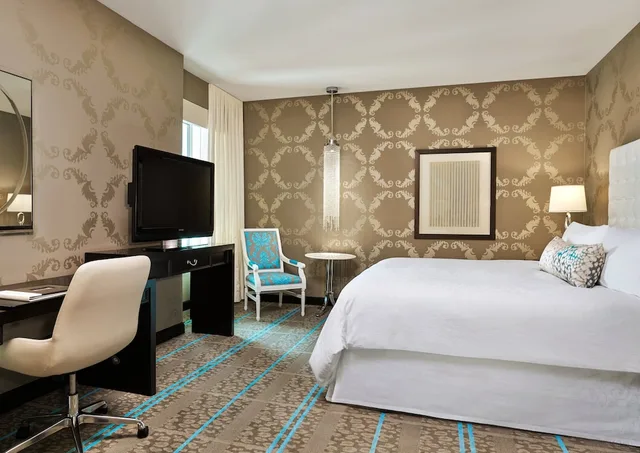 Superior, King Bed, The Nines A Luxury Collection Hotel Portland 1/3