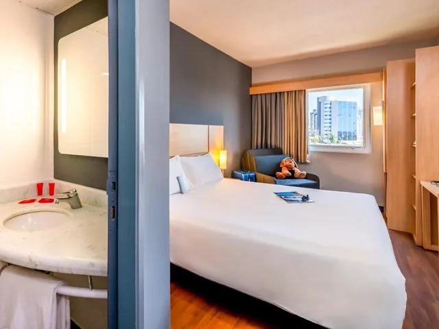 شقة عائلية بسرير كوين مع أريكة، Ibis Sorocaba 2/5