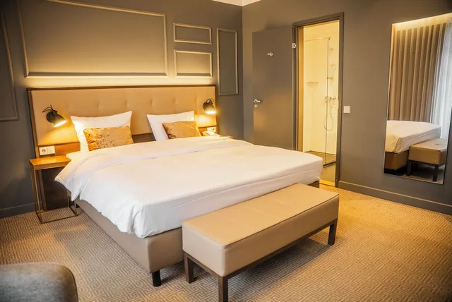 Elegant, Double Bed, Parkhotel Kurhaus Bad Kreuznach 2/9