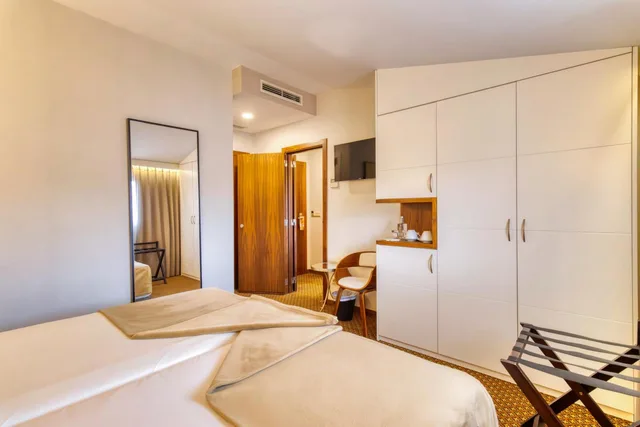 غرفة ديلوكس عائلية، Hotel Lis Batalha 3/7