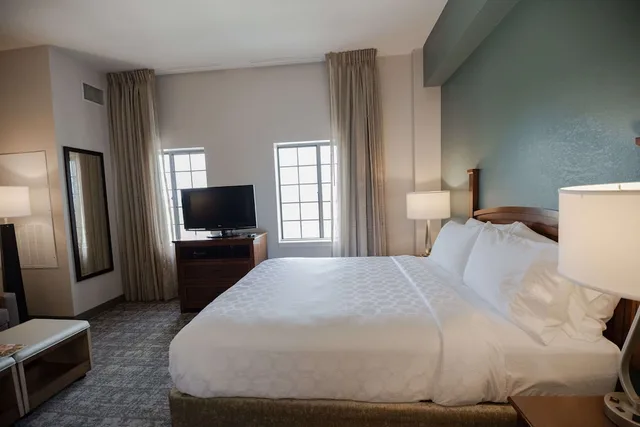 جناح بسرير كينج، Sonesta Es Suites Baton Rouge University At Southgate 2/5