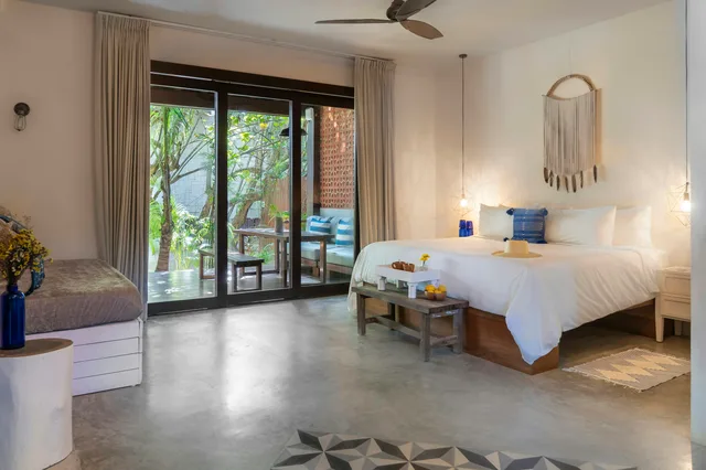 Master, Lula, Suite, Ground Floor، La Zebra, a Small Luxury Hotel 2/3