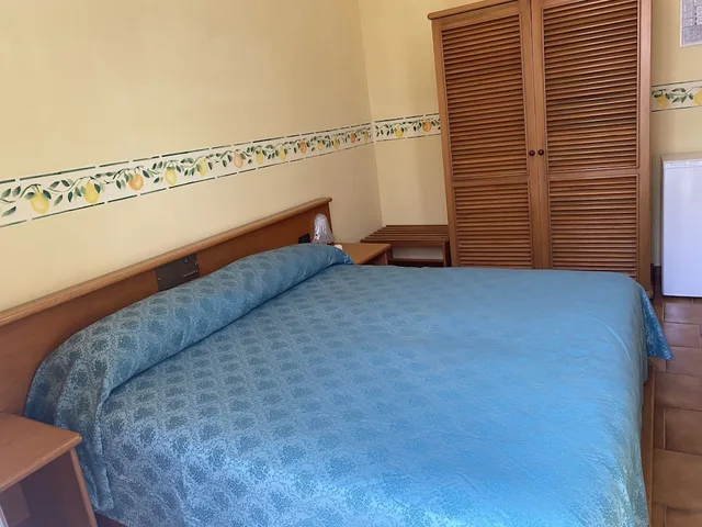 غرفة بسريرين منفصلين بشرفة، San Pietro Beach 4/10