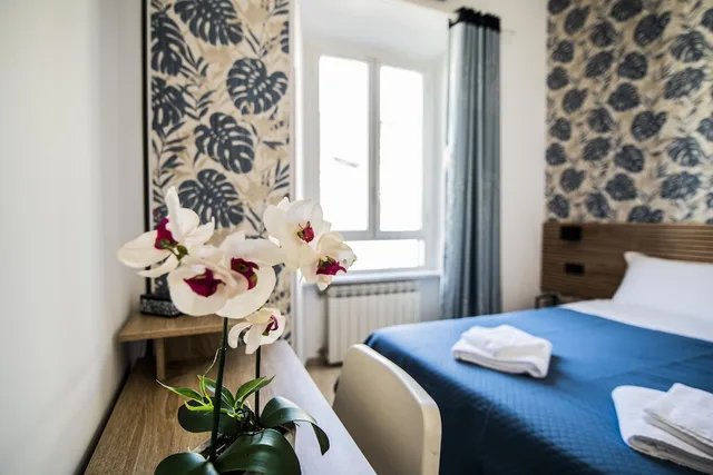 غرفة قياسية بسرير مزدوج أو سريرين منفصلين، Hotel Dell Urbe 7/10