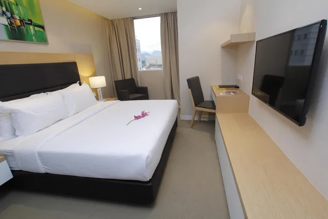 جناح جونيور، Hotel Excelsior Ipoh 2/8