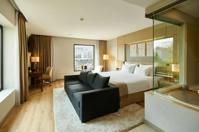 Premium, King Bed, Terrace, The Ann Hanoi Hotel 1/2