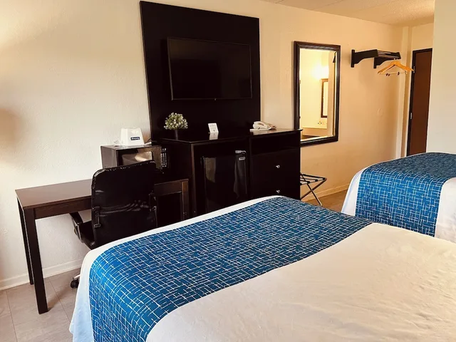 غرفة بسريرين مزدوجين، Travelodge By Wyndham Valleyfair Shakopee 5/5