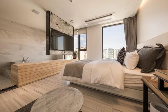 جناح، Hotel Bay 204 Dobong 2/2