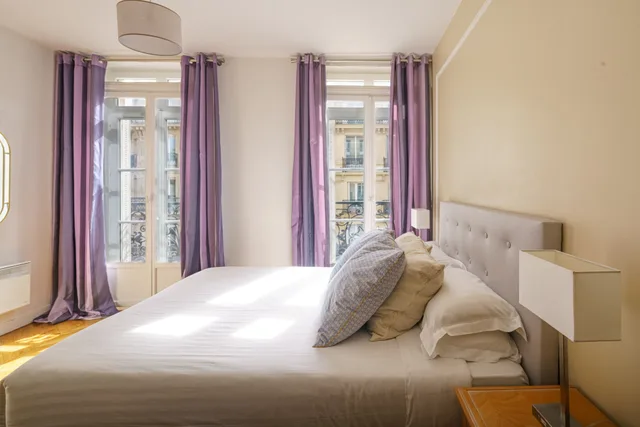 So Chic, Apartment, 2 Double Beds, Sofa، Apartments Du Louvre - Le Marais 3/6
