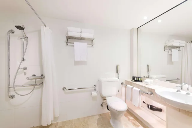 City, Superior, 2 Double Beds, Stamford Plaza Adelaide 4/5