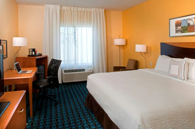 غرفة، Fairfield Inn Suites Denver Tech Center South 1/2