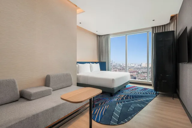 غرفة ديلوكس بسرير كينج، Novotel Jakarta Pulo Mas 6/9