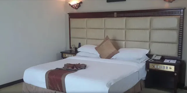 1 Bedroom, Business, Double Bed, City View, Accessible, Friendship International Hotel 3/4