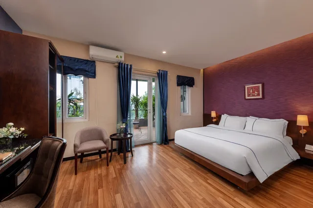 Suite, King Bed, Terrace, Oriana Boutique Hotel 1/6