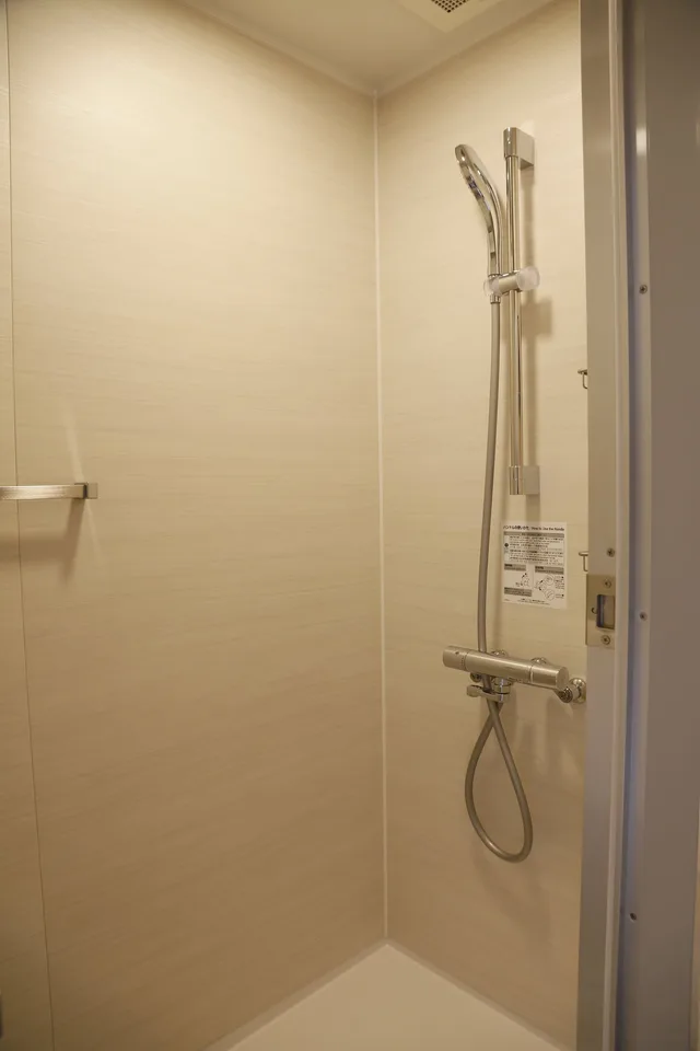 غرفة قياسية بسرير كينج، Ibis Osaka Umeda 3/3