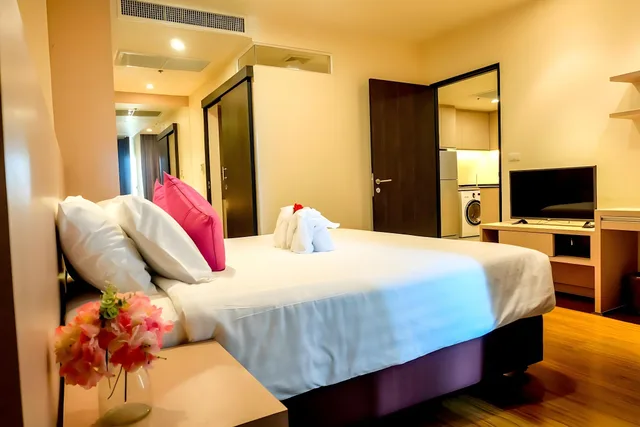 غرفة جونيور بسرير كينج، Park Village Rama II 2/2