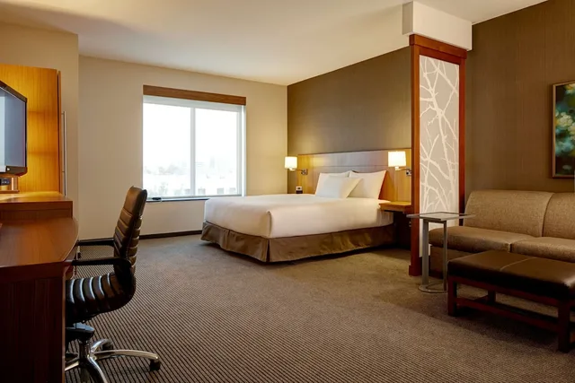 غرفة بسرير كينج لذوي الإعاقة، Hyatt Place Columbus 1/3