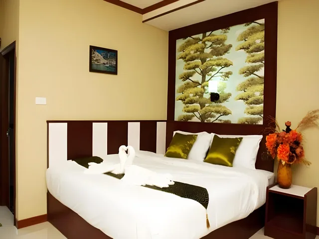 غرفة غراند ديلوكس بسرير كينج، Sorrento Hotel And Residence 1/2