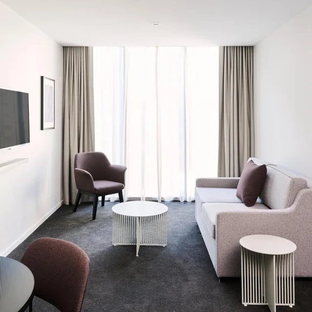 2 Bedrooms, Apartment, King Bed, Abode Belconnen 5/10