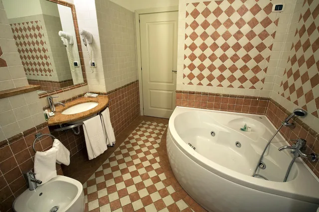 جناح بسرير مزدوج وسرير فردي، Cascina Di Corte 2/2