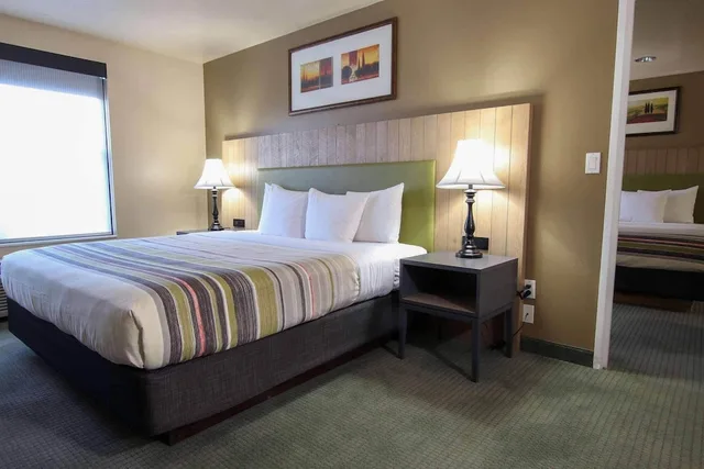 غرفة بريميوم بسريرين كوين، Country Inn & Suites by Radisson, West Valley City, UT 4/5