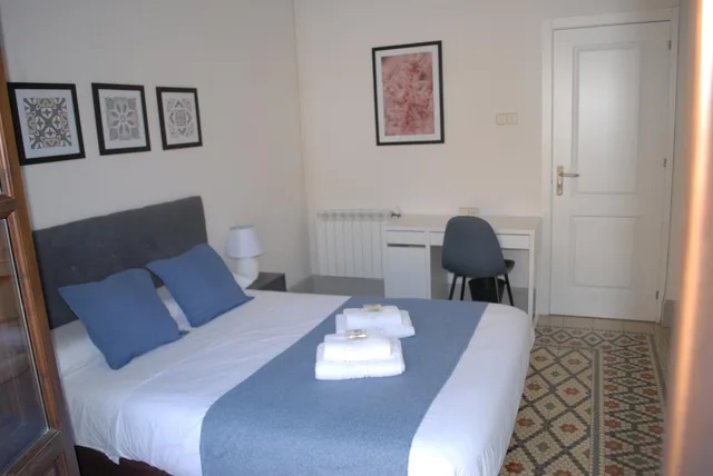 Room, Double Bed, External Bathroom، La Perla Granada Suites 2/3