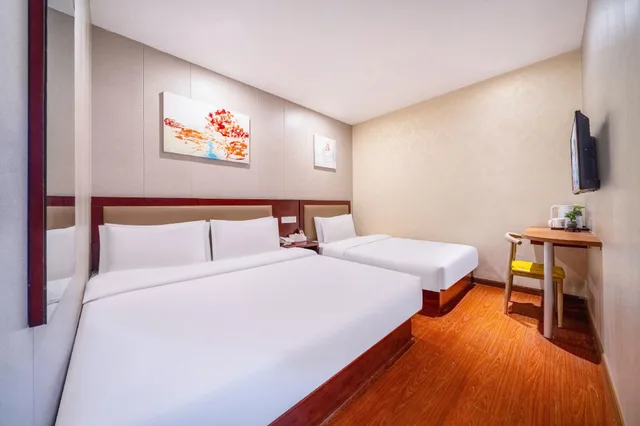 Fashion, Family, 1 Queen and 1 Single Bed، GreenTree Inn Shanghai National Convention And Exhibition Center Xujing North City Subway Station Sh 1/1
