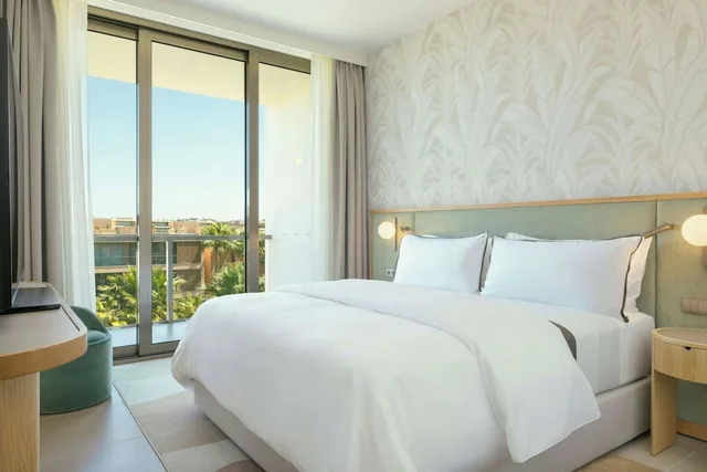 Junior Suite, King Bed, Urban View, Sofa, Balcony, The Westin Salgados Beach Resort, Algarve 2/8