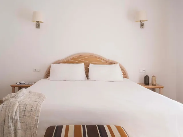 شقة بسريرين منفصلين بشرفة بغرفتي نوم مع أريكة، Ona Village Cala D Or 7/10