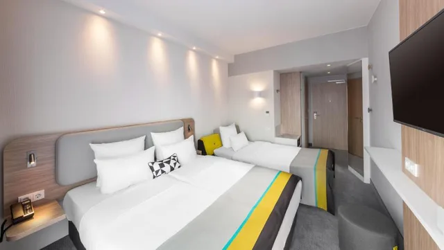 غرفة بسرير كوين، Holiday Inn Express Munich North, an IHG Hotel 1/10