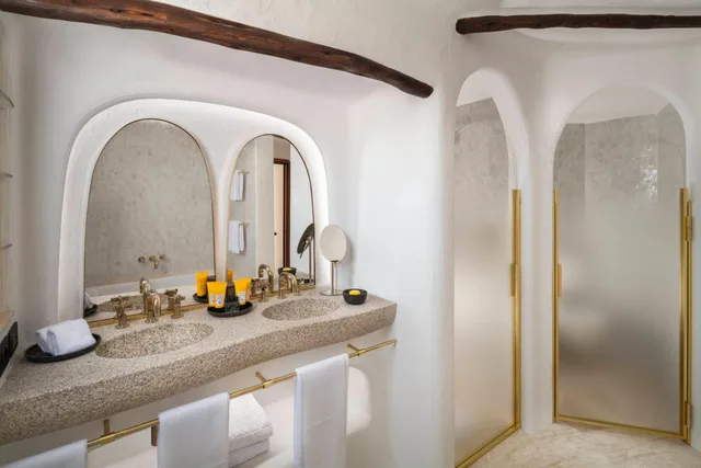 Inner, Contemporary, Deluxe, Suite, King Bed, with View, Terrace، Hotel Cala Di Volpe Costa Smeralda 6/7