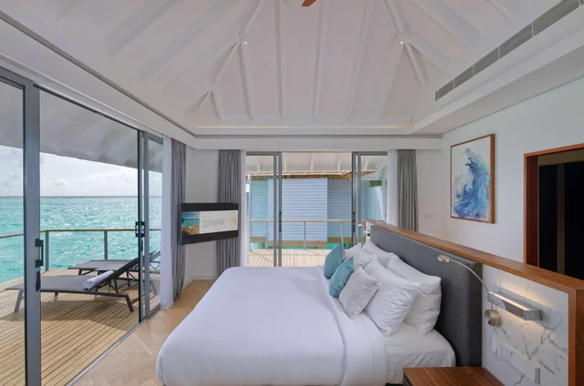 Overwater, Villa، OUTRIGGER Maldives Maafushivaru Resort 2/7
