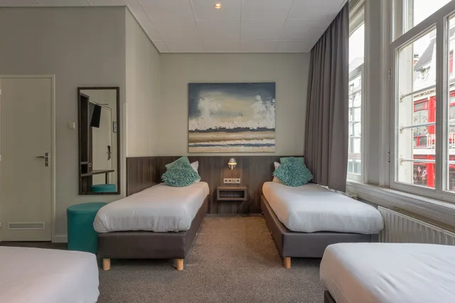 غرفة رباعية بأربعة أسرّة، Hotel Damsquare 4/10