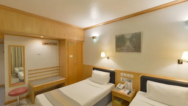 غرفة قياسية بسريرين منفصلين، Grand Astoria Hotel 6/10