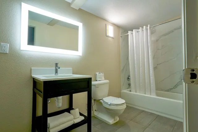Garden, Queen Bed، Family Garden Inn Suites 7/8