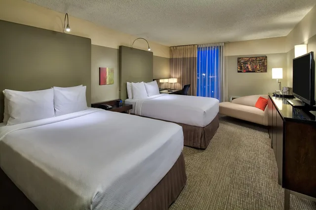 غرفة ديلوكس بسرير مزدوج، Crowne Plaza Chicago West Loop 1/2