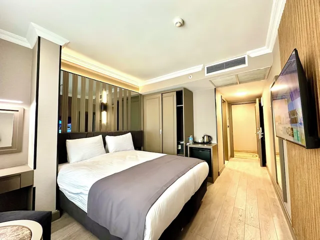 غرفة قياسية بسرير مزدوج بإطلالة على المدينة، Aven Hotel 6/10