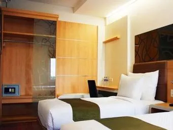 Deluxe, Twin Beds, Sub City Hotel 2/4