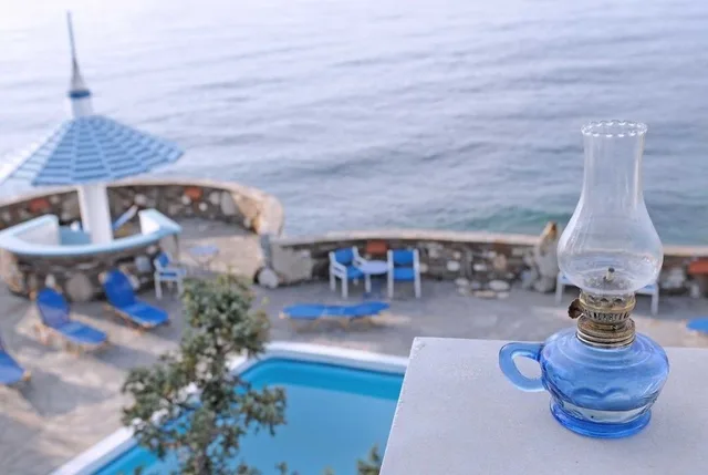 Daidalos Hotel, Chios 26/27